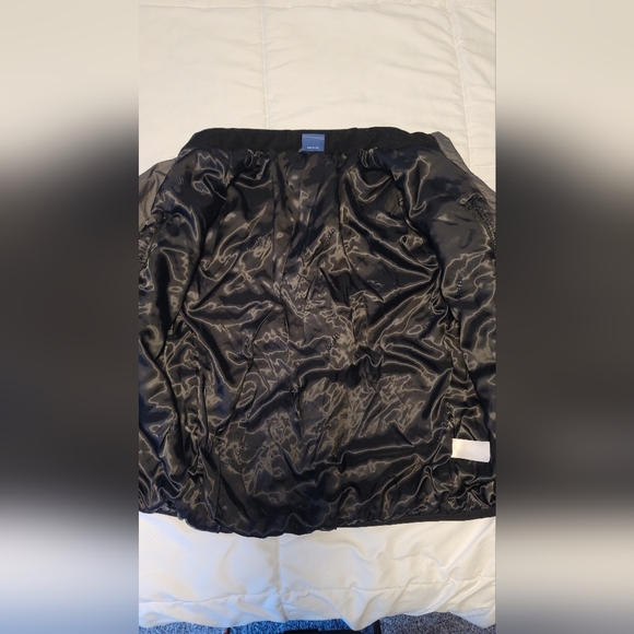 Red Bull jacket. Size medium. Grey. - Picture 3 of 9